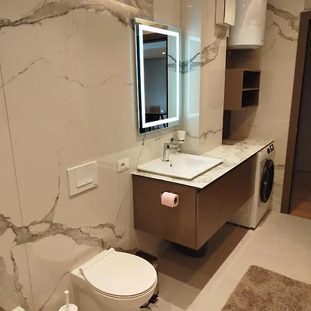 Sunhill Spacious 2 Bedroom Luxury Apartment