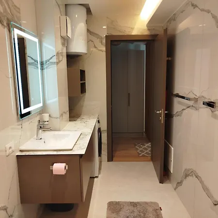 Sunhill Spacious 2 Bedroom Luxury Apartment