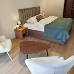 Sunhill Spacious 2 Bedroom Luxury Tiran