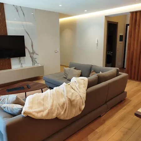 Sunhill Spacious 2 Bedroom Luxury Tirana