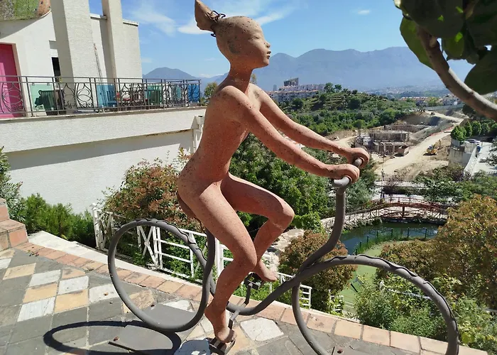 Sunhill Spacious 2 Bedroom Luxury *