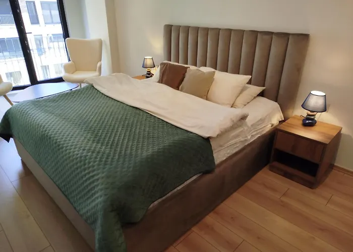 Sunhill Spacious 2 Bedroom Luxury * Tirana