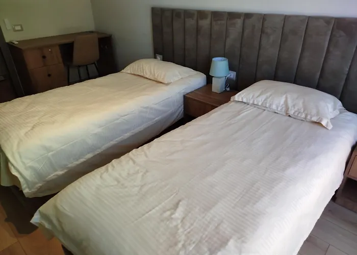 Sunhill Spacious 2 Bedroom Luxury ティラナ